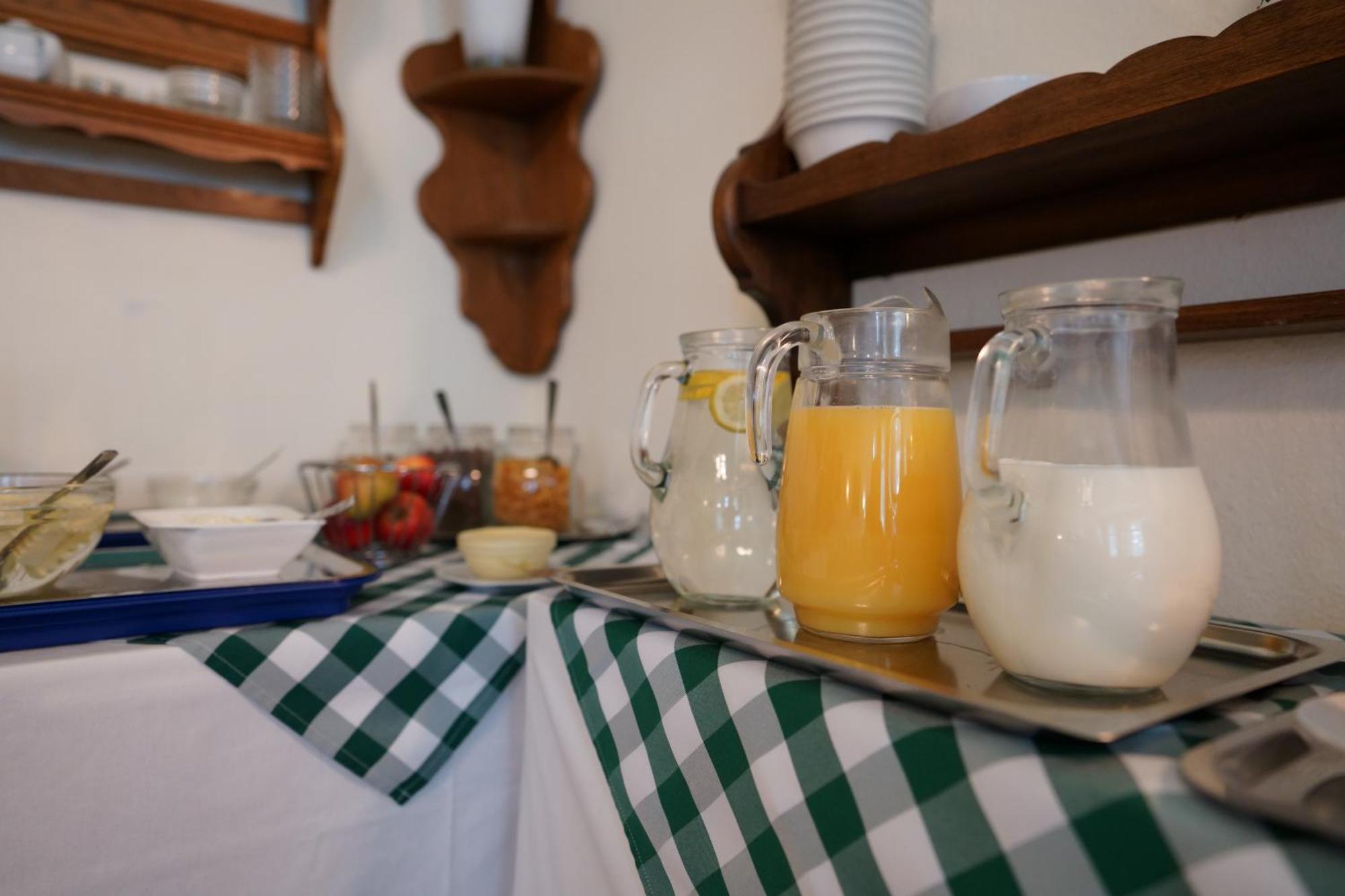 Hotel Pension Xantener Eck Берлин Экстерьер фото
