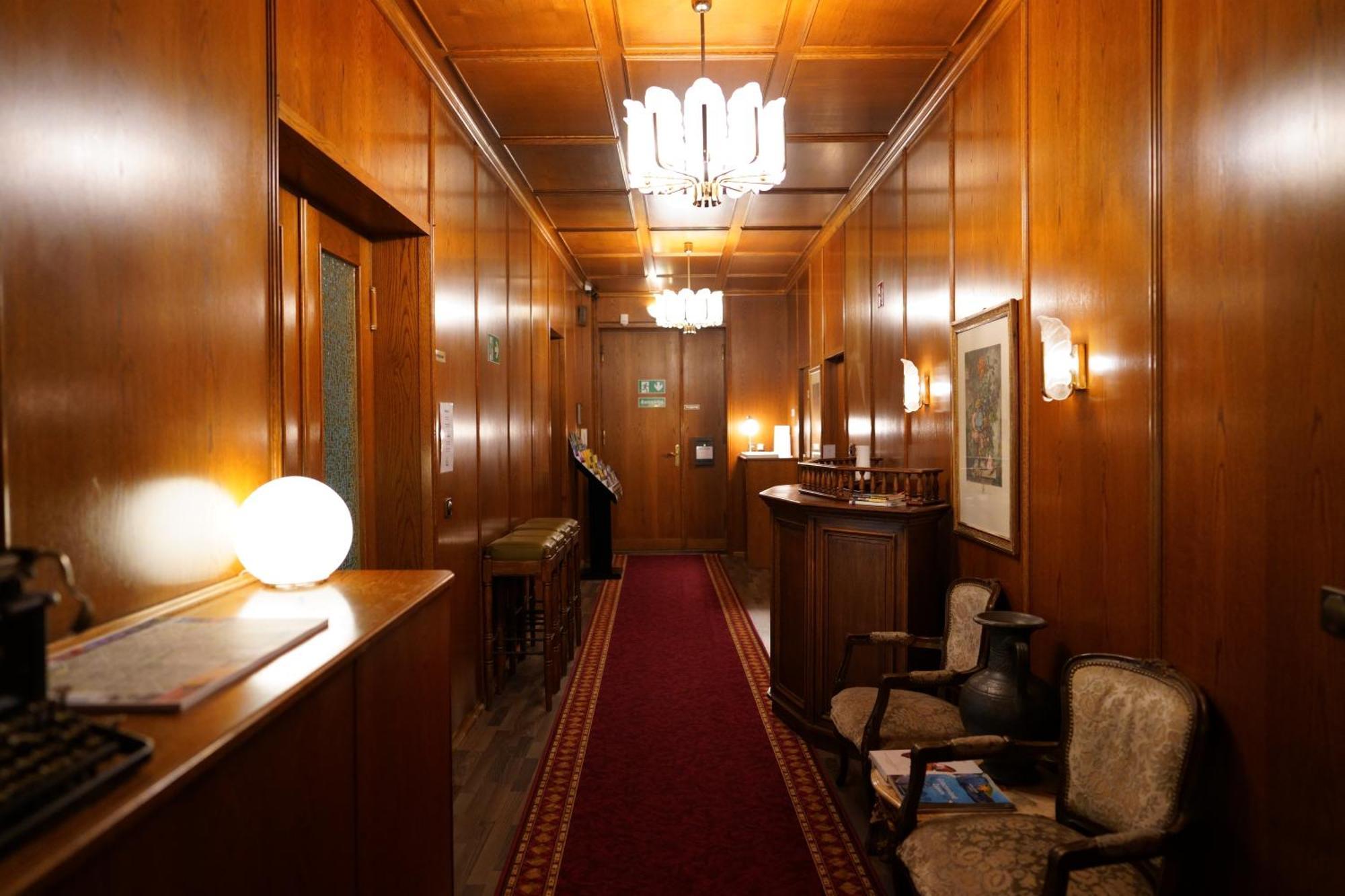 Hotel Pension Xantener Eck Берлин Экстерьер фото